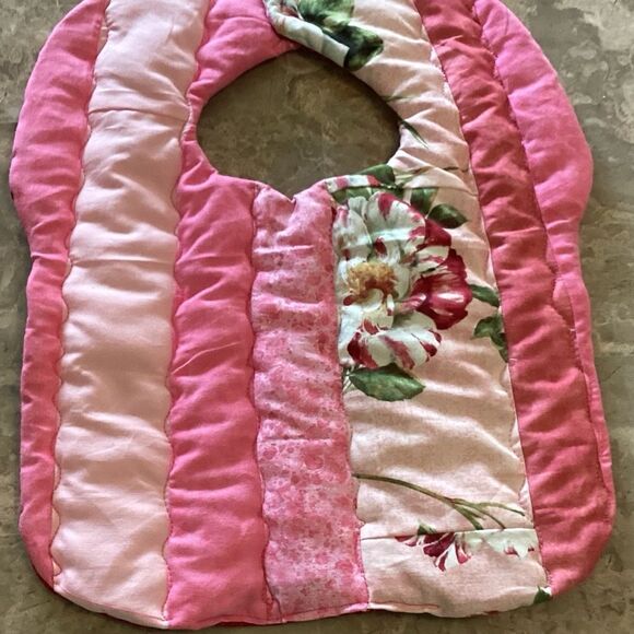 NWT. Hand Crafted Reversible Quilted Baby Bib - Picture 1 of 9